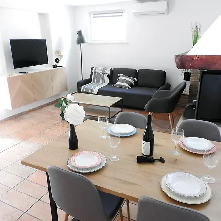 Lu, Stinjan - Apartment Pula
